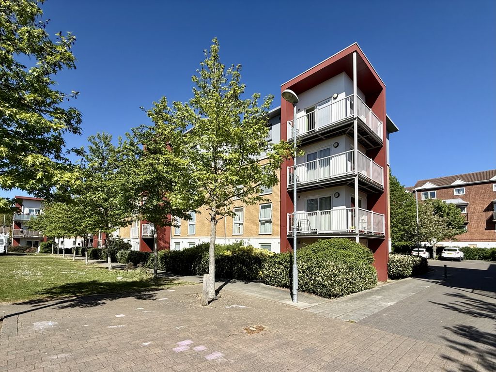 Saxton Close